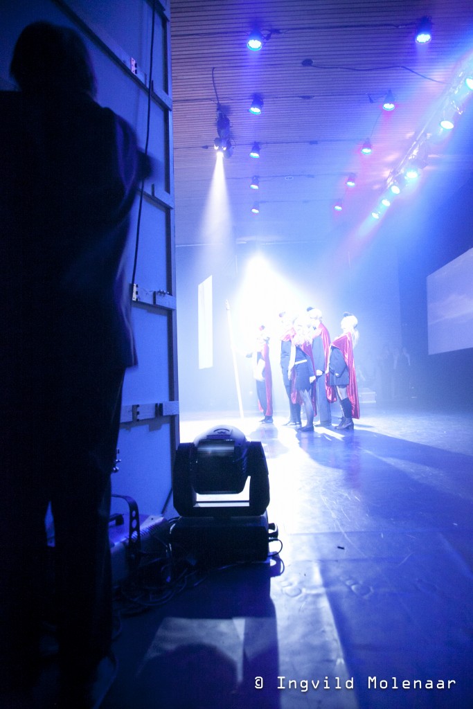 BackstageO-24