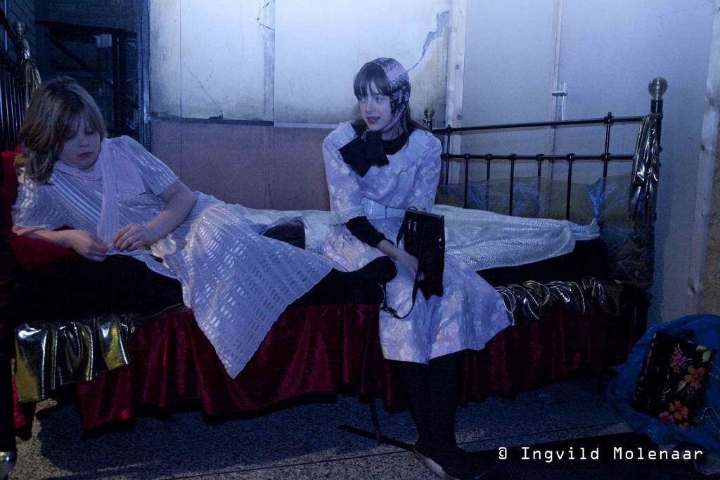 BackstageO-29