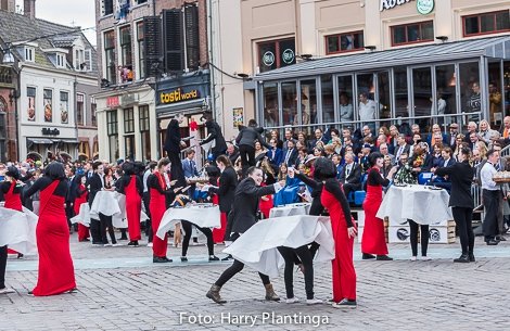 xkoningsdag_zwolle-217.jpg.pagespeed.ic.XVNgOhgKMR