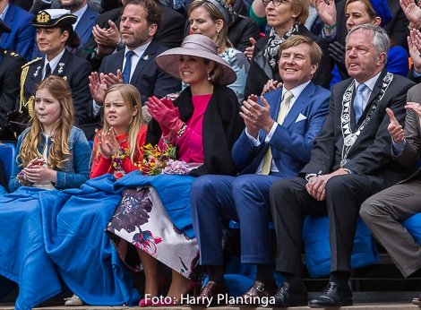 xkoningsdag_zwolle-233.jpg.pagespeed.ic.Begtb0xNXj