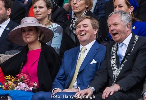 xkoningsdag_zwolle-24.jpg.pagespeed.ic.M0osVqt1_l